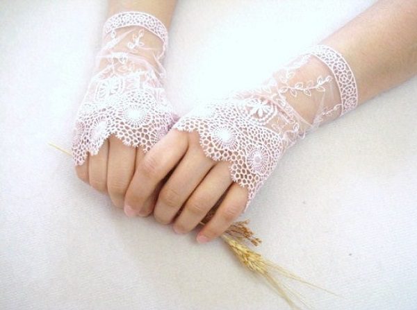 lace wedding gloves
