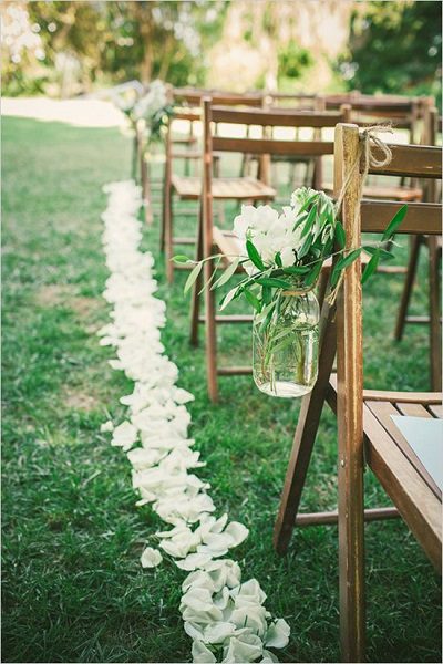 Beautiful Altar and Aisle Decorations for Your Wedding Ceremony
