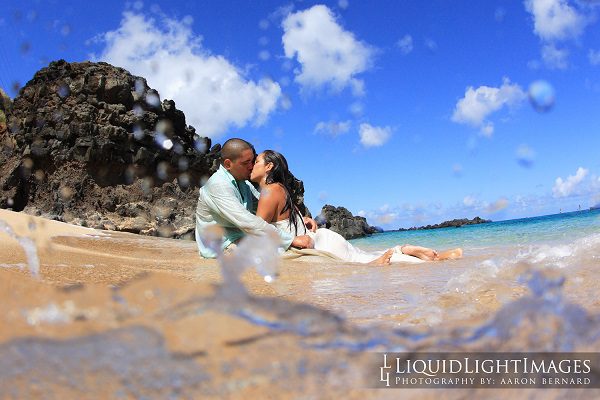Hawaii wedding photographer Liquid Light Images