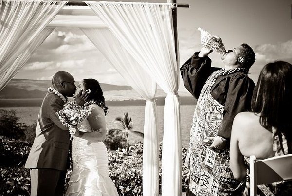 best wedding photographer Hawaii Pearl Photography