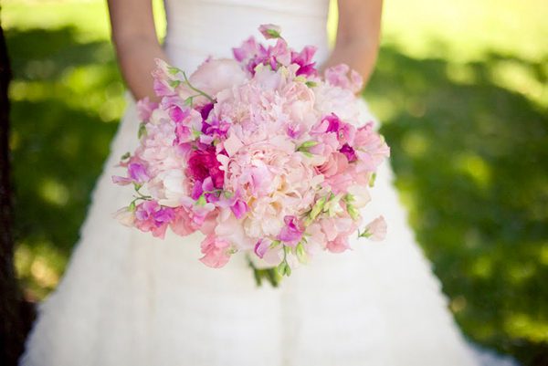 sweet pea peony bouquet spring wedding flowers