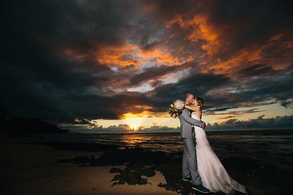 top Hawaii wedding photographer PInky Photography