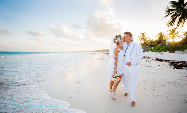 top Cancun wedding photographer Dean Sanderson