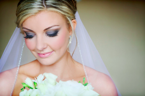 best-wedding-tips-stunning-bride
